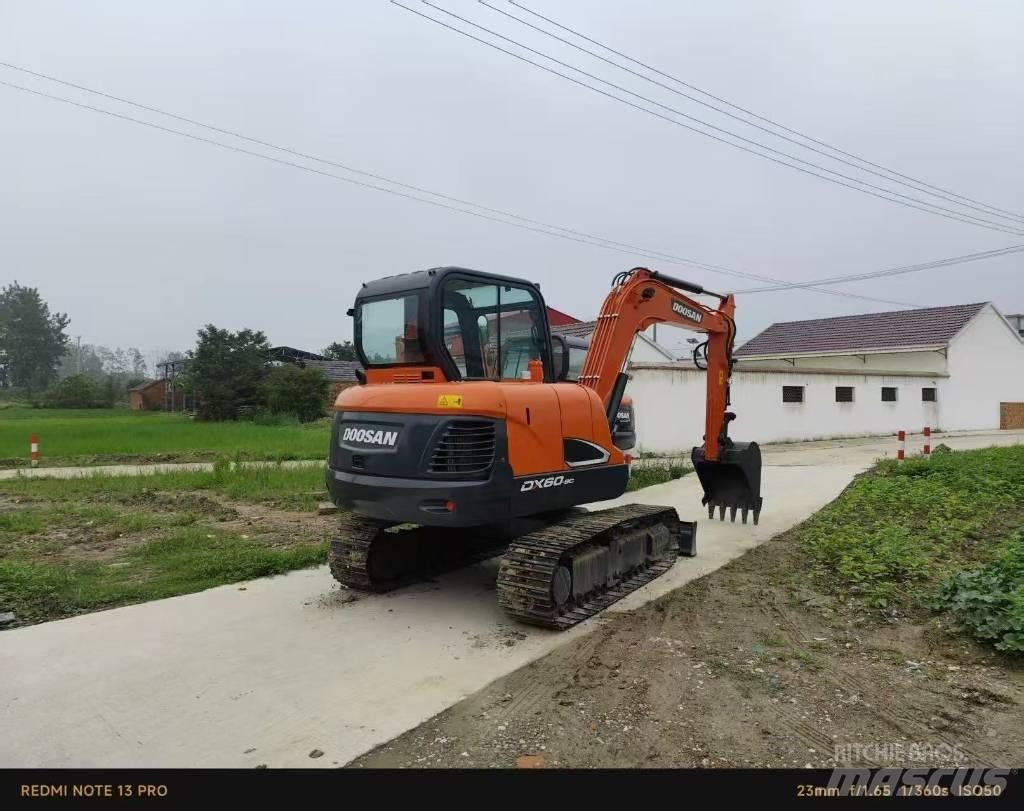 Doosan DX 60 Miniekskavaatorid < 7 t