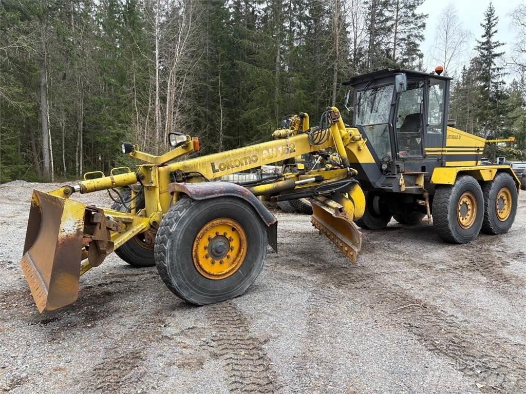 Lokomo AH 152 Greiderid