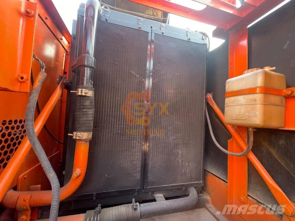 Doosan 220 LC-7 Roomikekskavaatorid