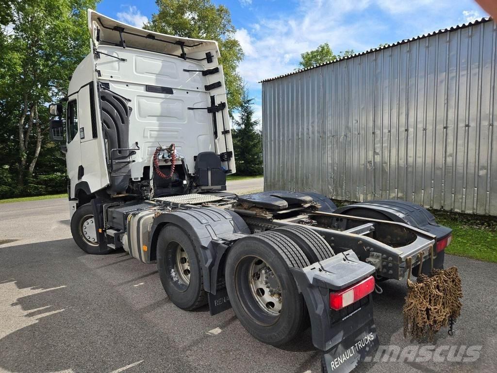 Renault T520 6X2 Sadulveokid