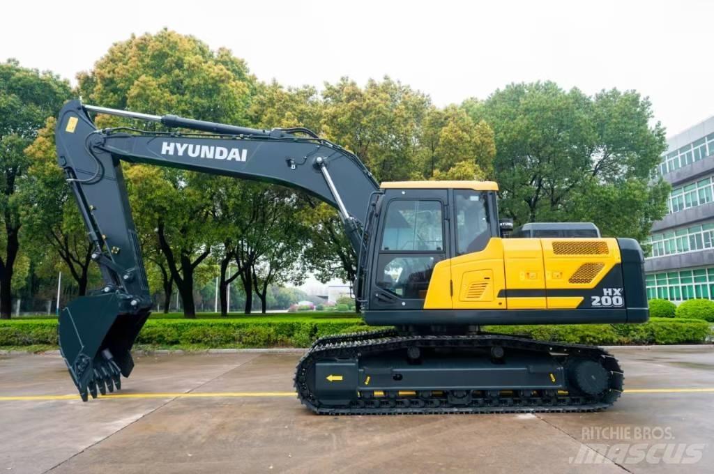 Hyundai HX 220 N Roomikekskavaatorid