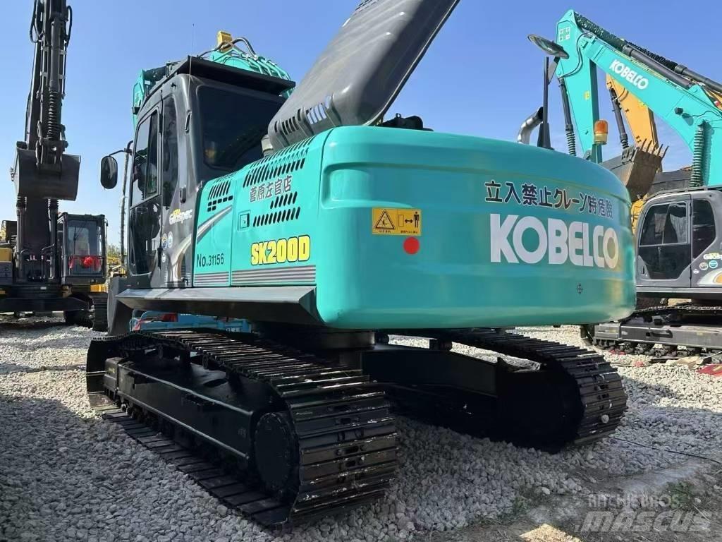 Kobelco SK 200 LC I Roomikekskavaatorid