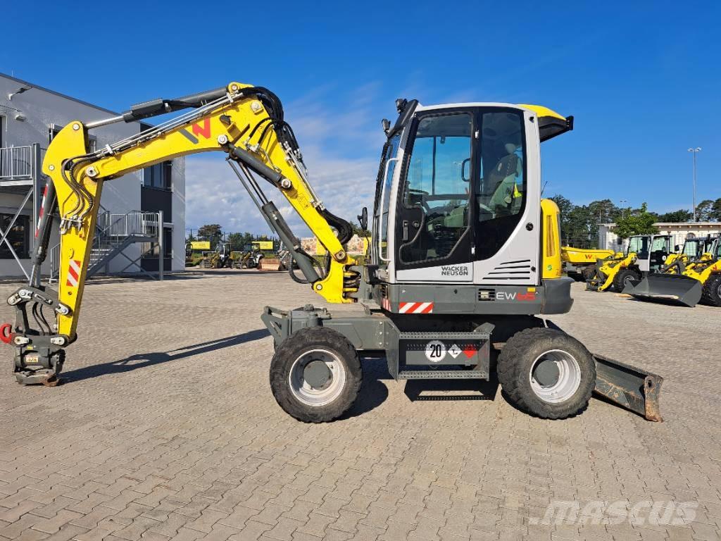 Wacker Neuson EW65 Ratasekskavaatorid