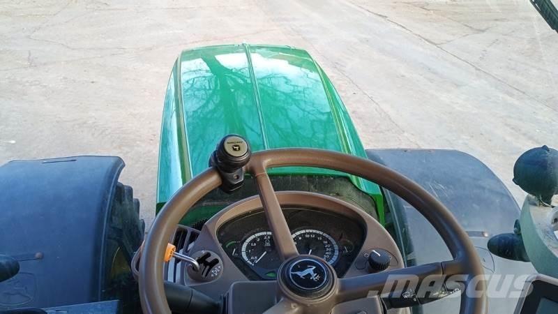 John Deere 6210R Traktorid