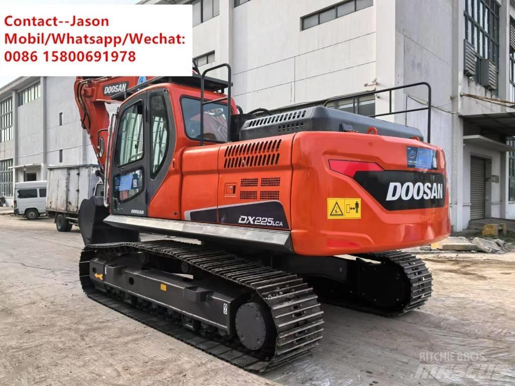 Doosan DX 225 LCA Roomikekskavaatorid