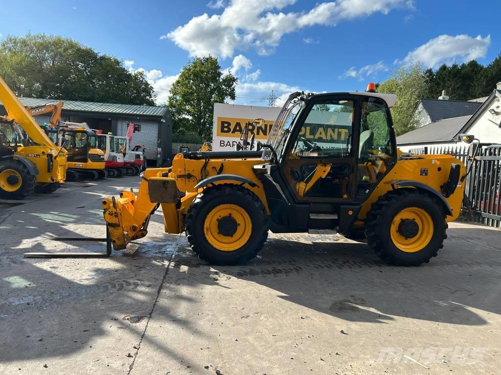 JCB 535-125 Hiviz Teleskooplaadurid