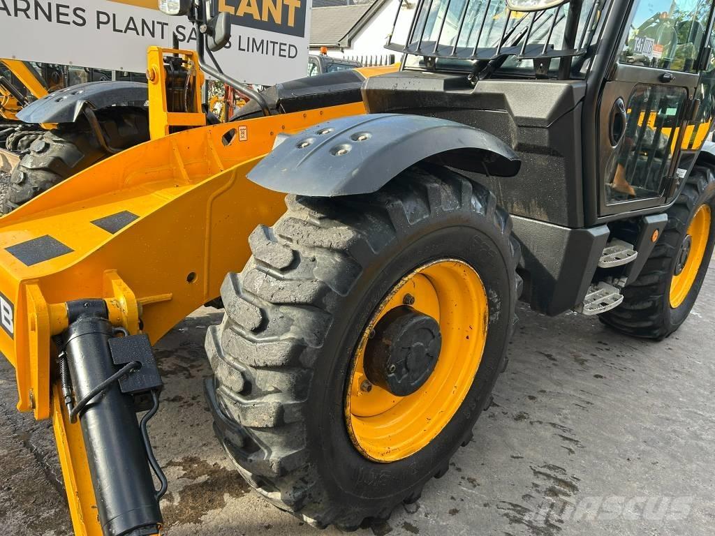 JCB 535-125 Hiviz Teleskooplaadurid