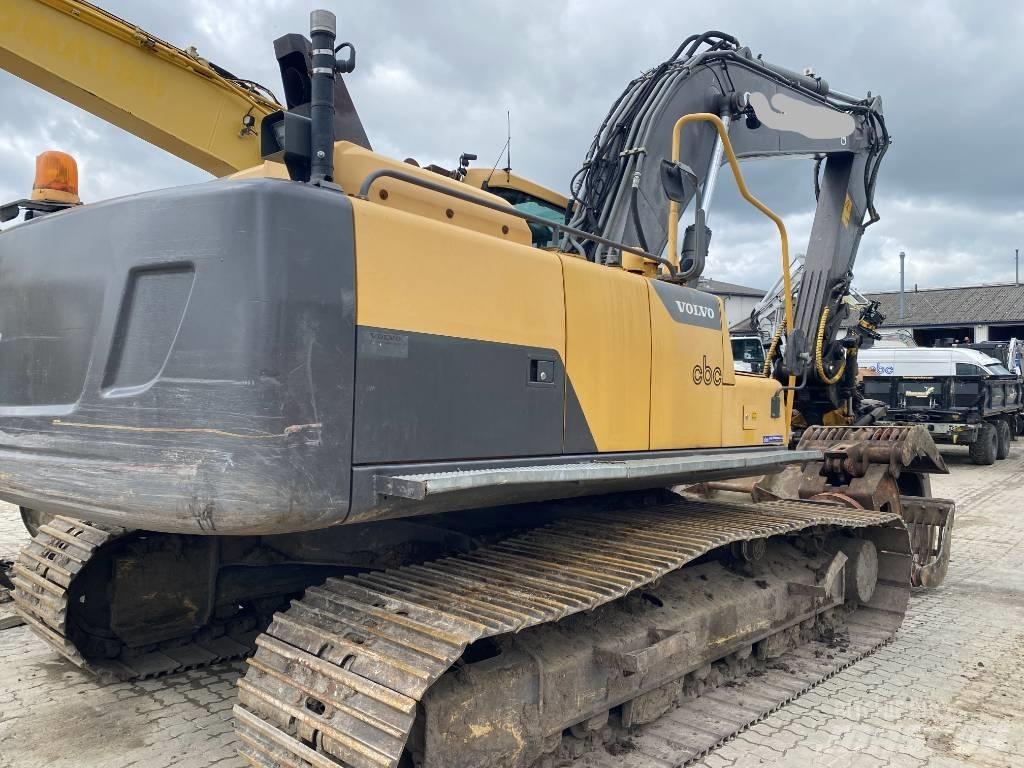 Volvo EC 220 D Roomikekskavaatorid