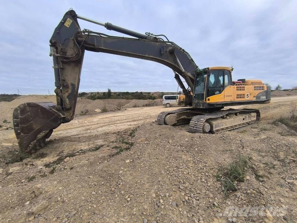 Volvo EC460CL Roomikekskavaatorid