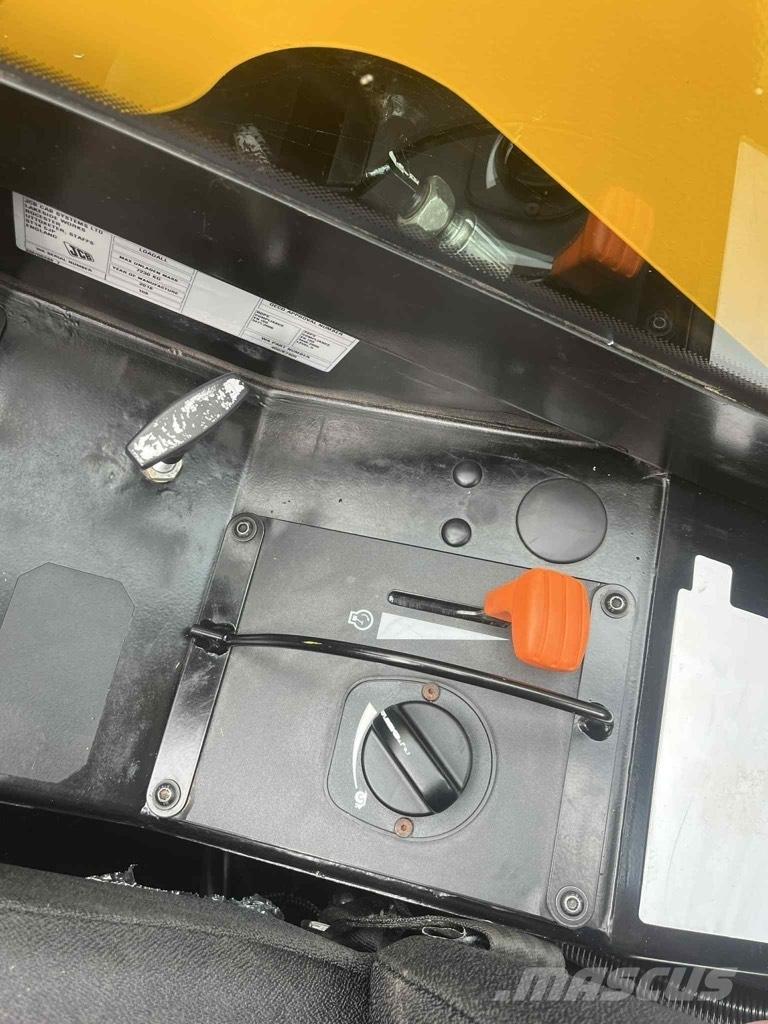 JCB 527-58 Agri Plus Põllumajanduslikud teleskoopkäitlejad