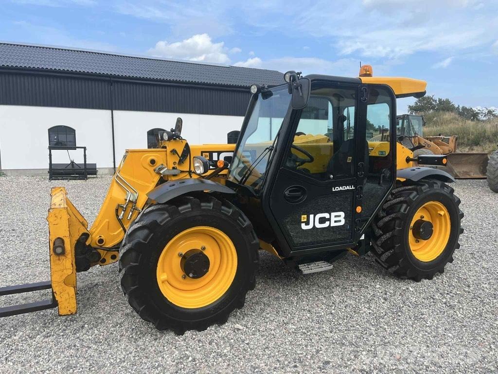 JCB 527-58 Agri Plus Põllumajanduslikud teleskoopkäitlejad
