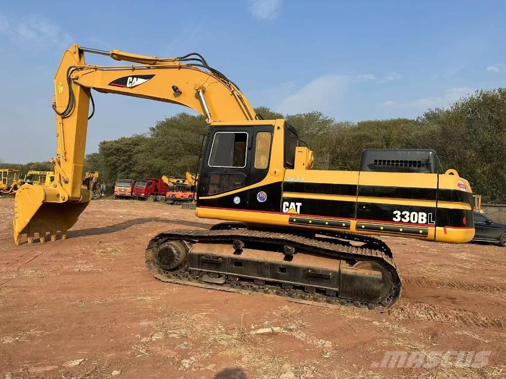 CAT 330B Roomikekskavaatorid