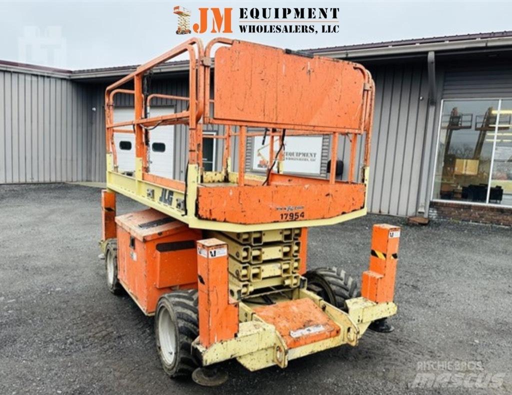 JLG 260 MRT Käärtõstukid