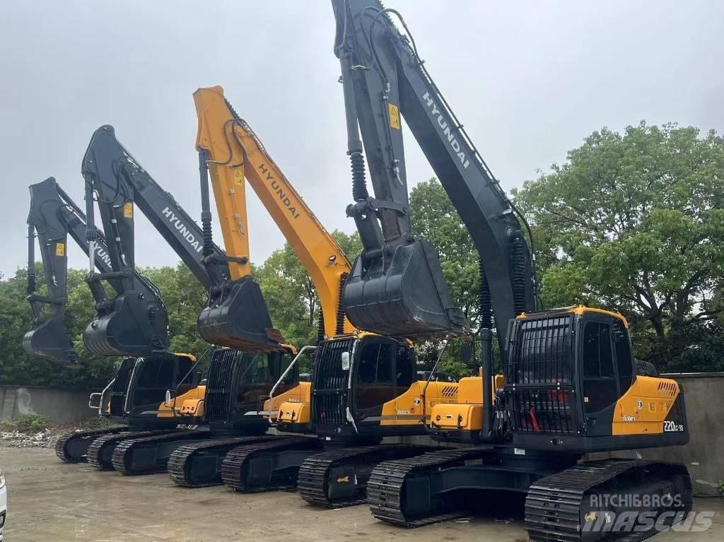 Komatsu PC 240 Roomikekskavaatorid
