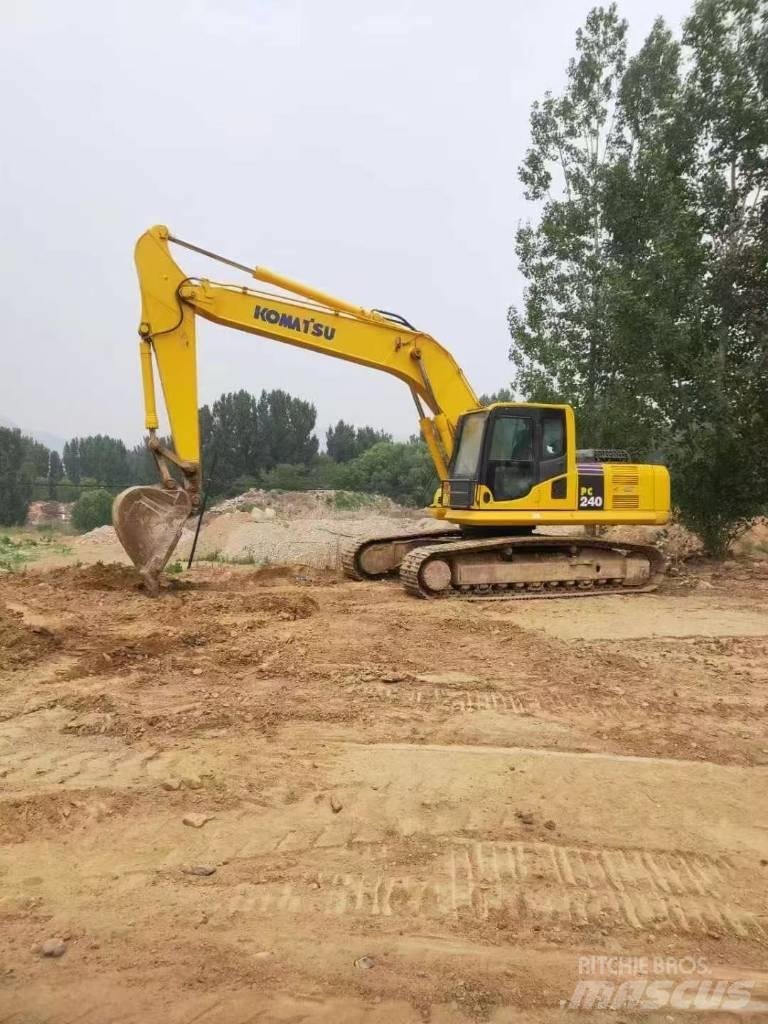 Komatsu PC 240 Roomikekskavaatorid
