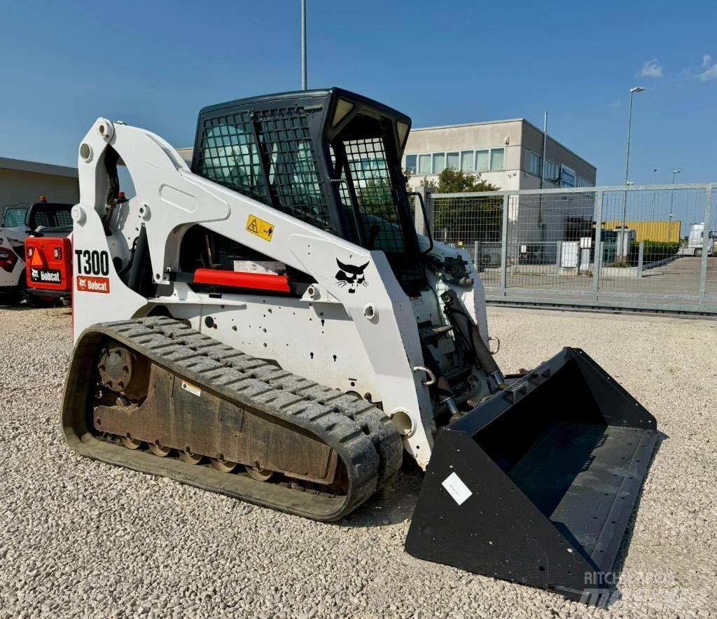 Bobcat T 300 Väikelaadurid