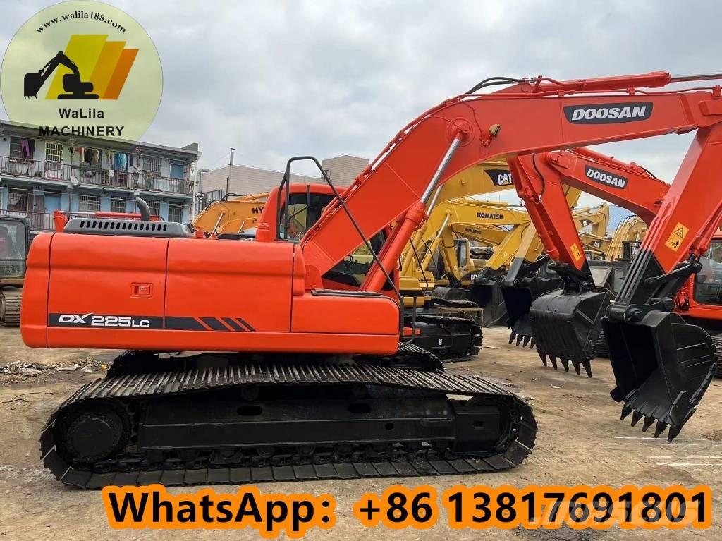 Doosan DX 225 LCA Roomikekskavaatorid
