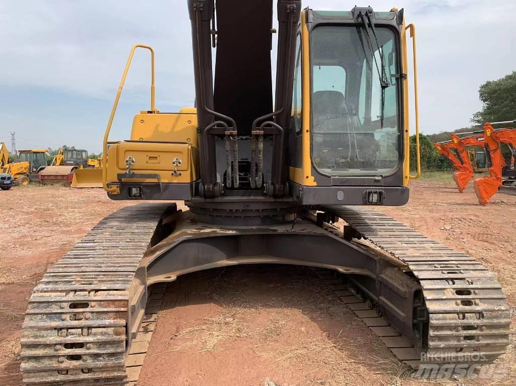 Volvo EC 290 B Roomikekskavaatorid