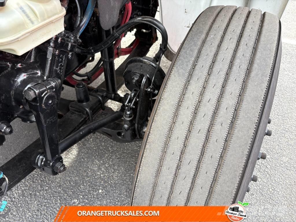 Freightliner M2 Raamautod