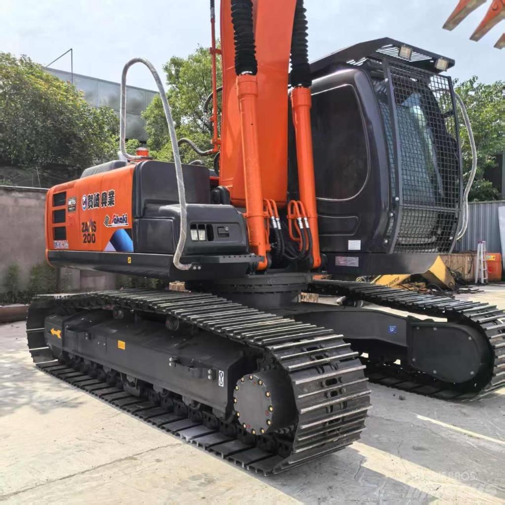 Hitachi ZX 200-3 G Roomikekskavaatorid