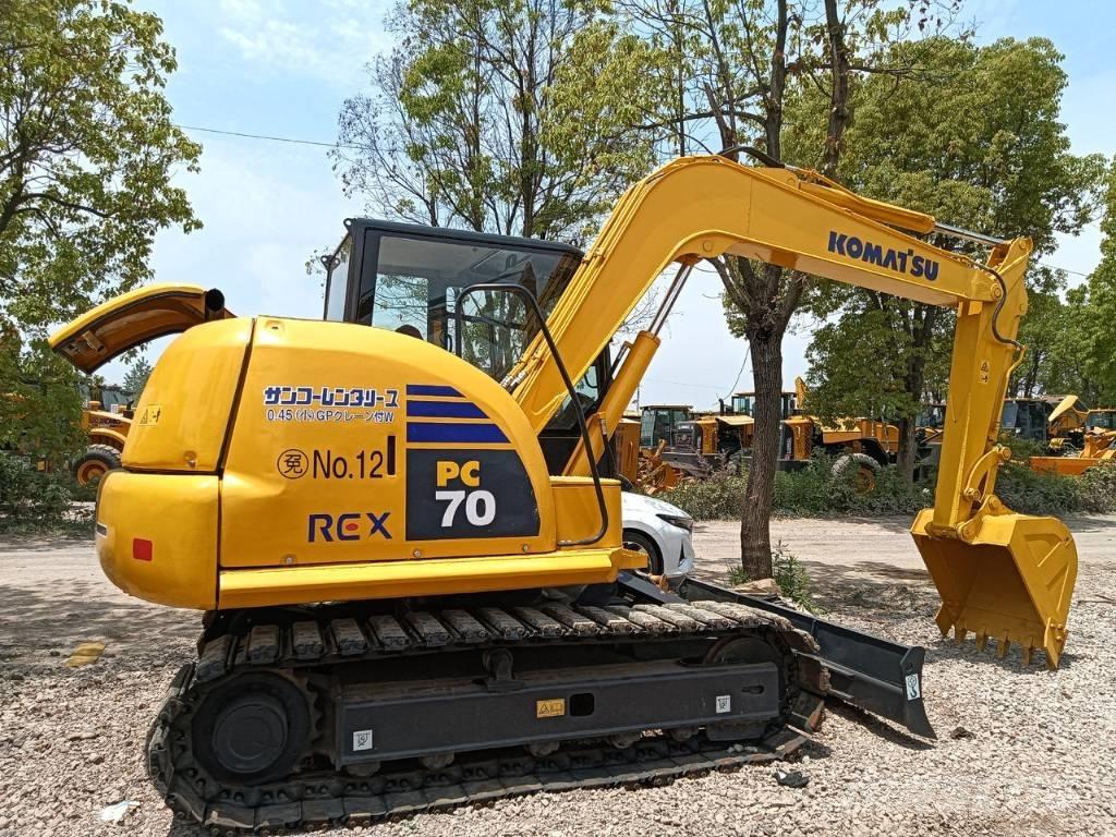 Komatsu PC 70 Roomikekskavaatorid