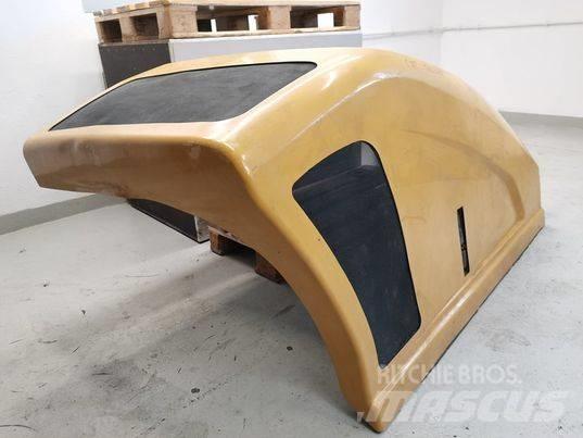 CAT TH 408 mask Kabiinid