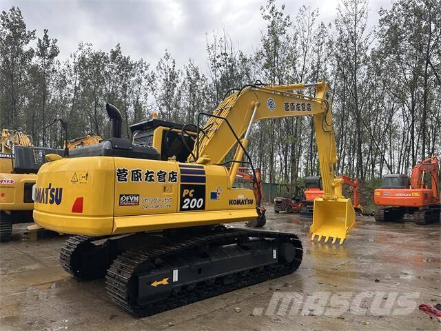Komatsu PC 200-8N1 Roomikekskavaatorid