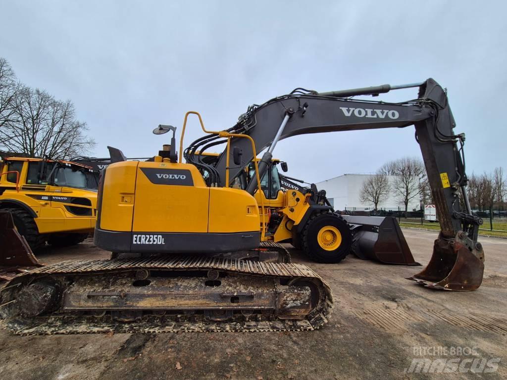 Volvo ECR 235 D Roomikekskavaatorid