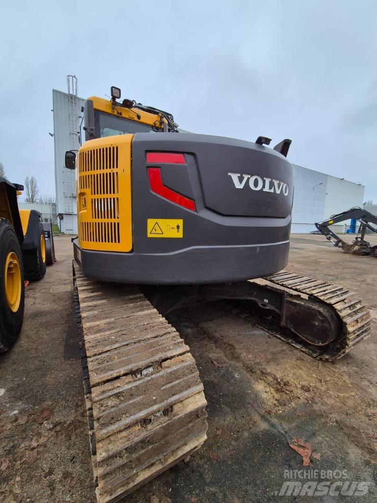 Volvo ECR 235 D Roomikekskavaatorid