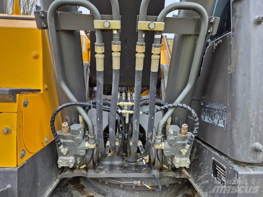 Volvo ECR 235 D Roomikekskavaatorid