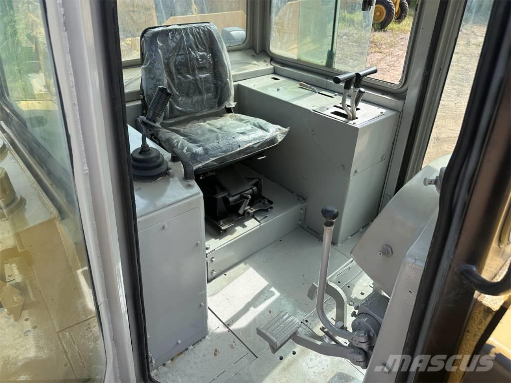 CAT D6G Buldooserid