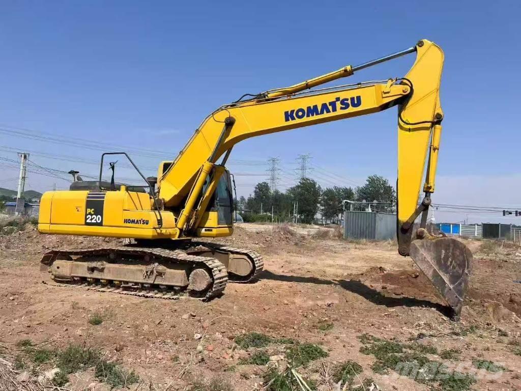 Komatsu PC 220-8MO Roomikekskavaatorid