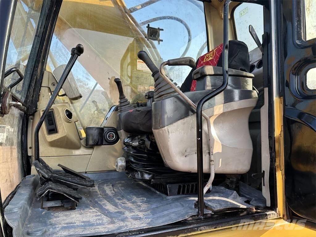 CAT 325 C Roomikekskavaatorid