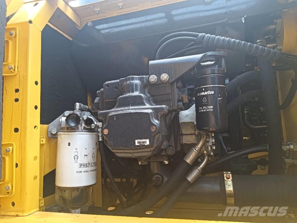 Komatsu PC 240 Roomikekskavaatorid