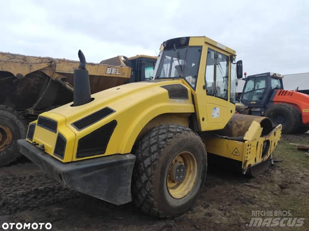 Bomag BW 213 D H-4 Ühe trumliga rullid