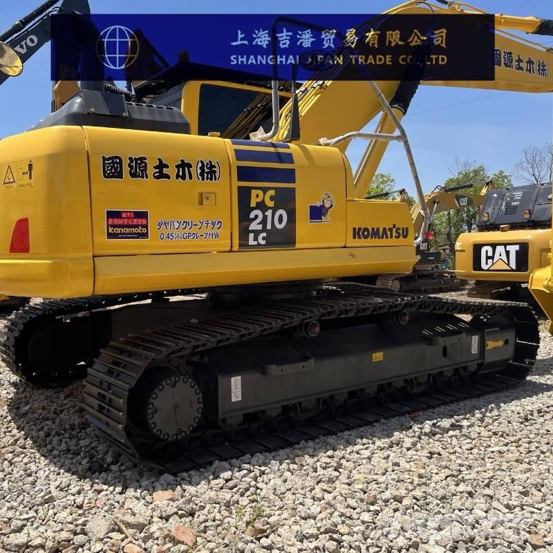 Komatsu PC 210 Roomikekskavaatorid