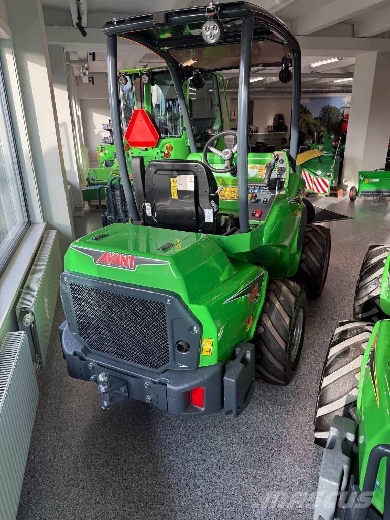 Avant 528 Kompaktlaadurid