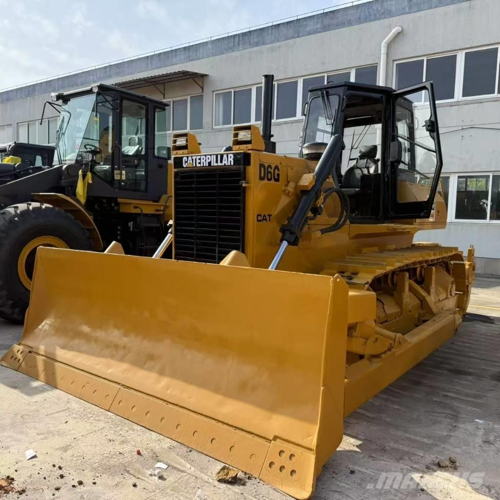 CAT D6G Buldooserid