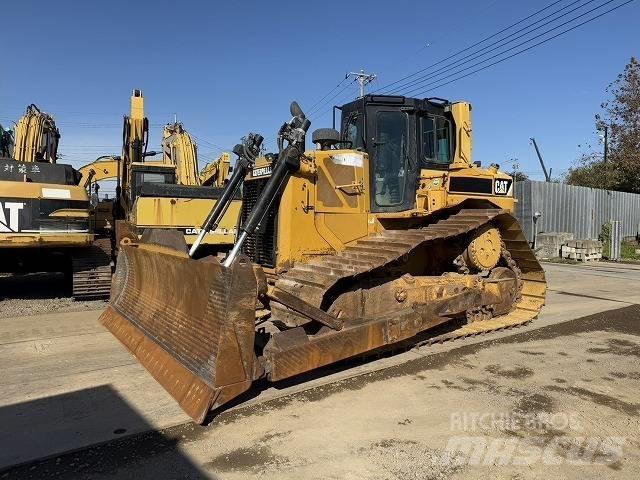 CAT D 6 T LGP Buldooserid