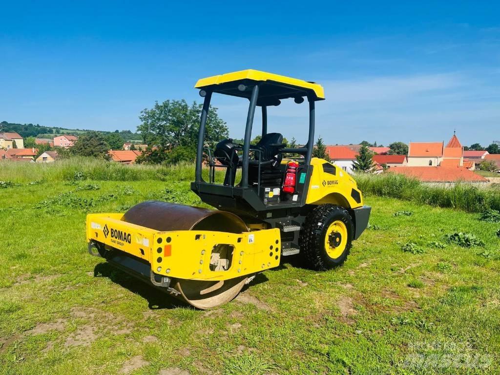 Bomag BW145DH3 Ühe trumliga rullid