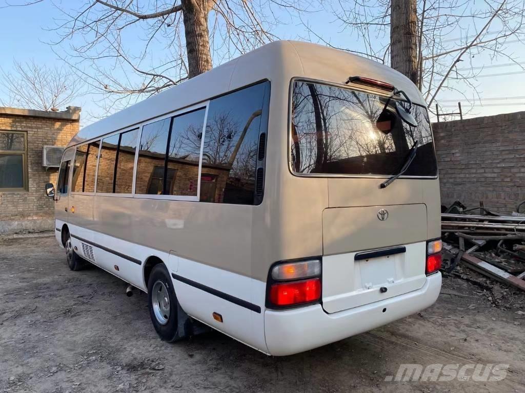 Toyota Coaster Bus Väikebussid