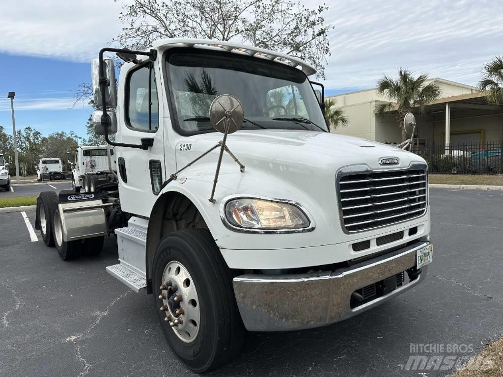 Freightliner M2 Sadulveokid