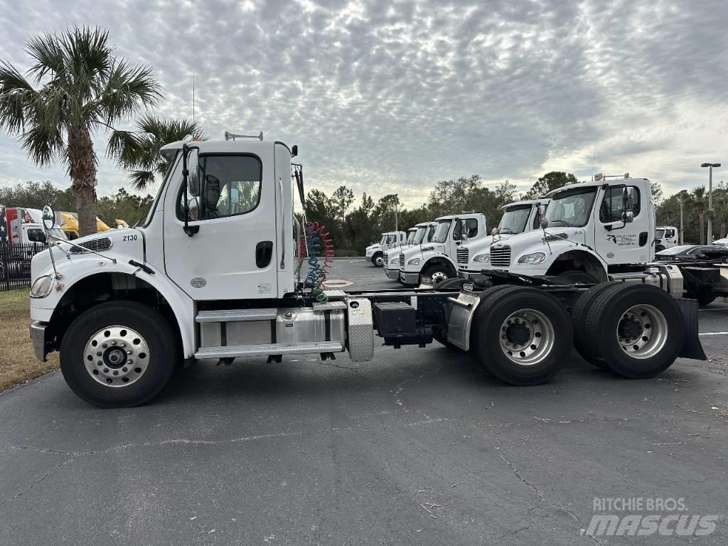 Freightliner M2 Sadulveokid
