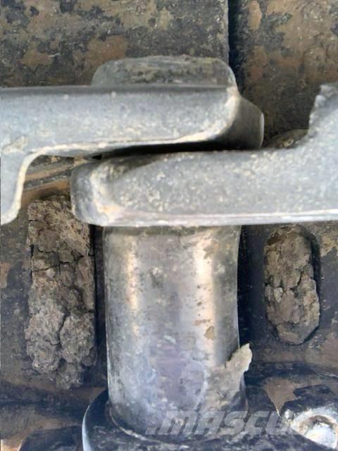 CAT 320 EL Roomikekskavaatorid