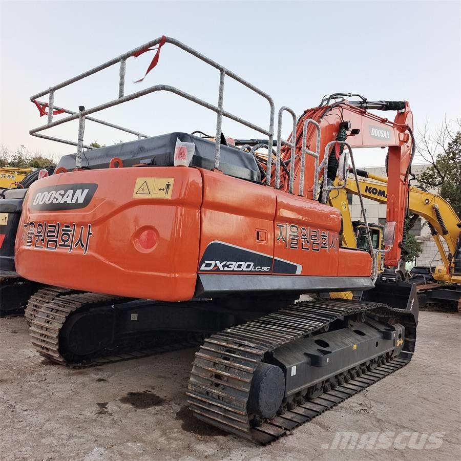 Doosan DX 300 LC Pika noolega ekskavaatorid