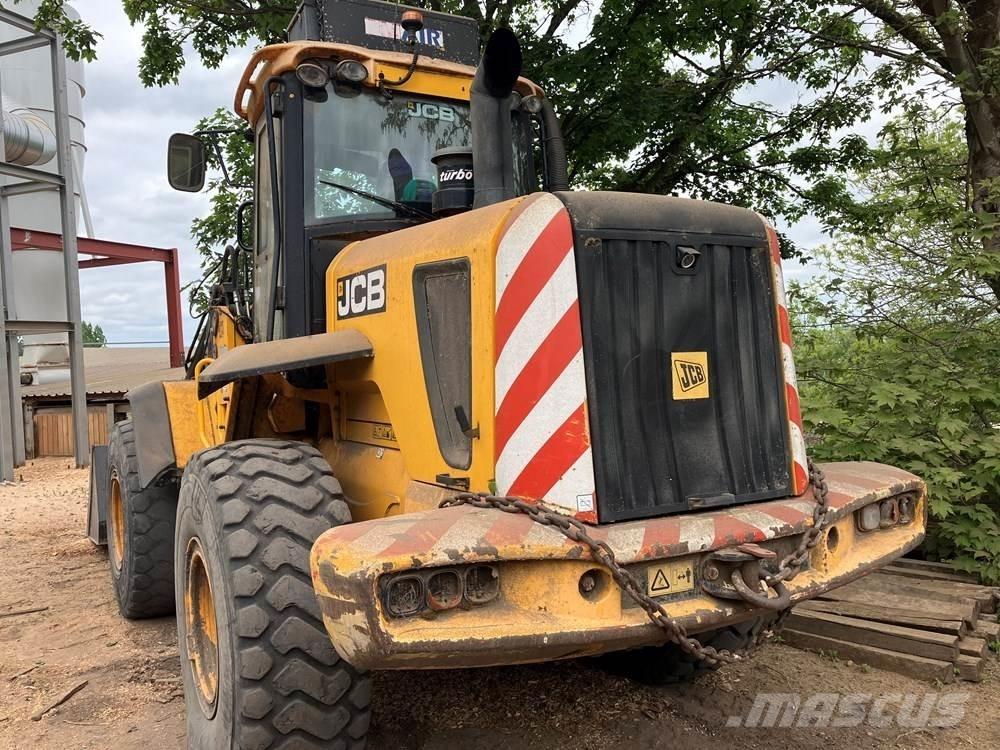 JCB 436 Rataslaadurid