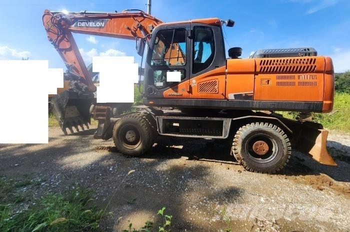 Doosan DX 210 W Ratasekskavaatorid