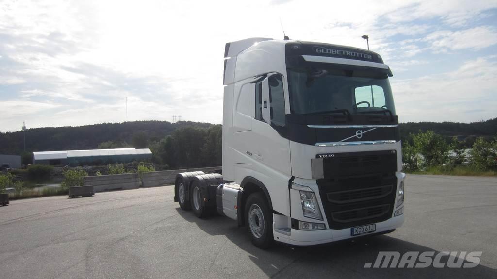Volvo FH Dragbil. Sadulveokid