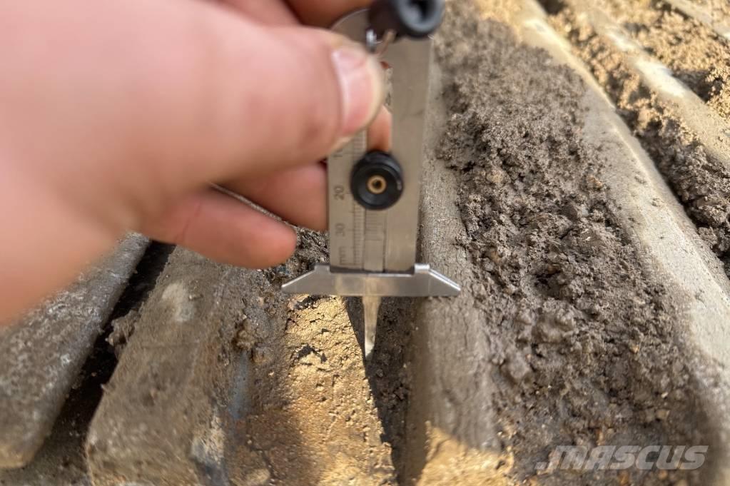 Volvo ECR235EL Roomikekskavaatorid