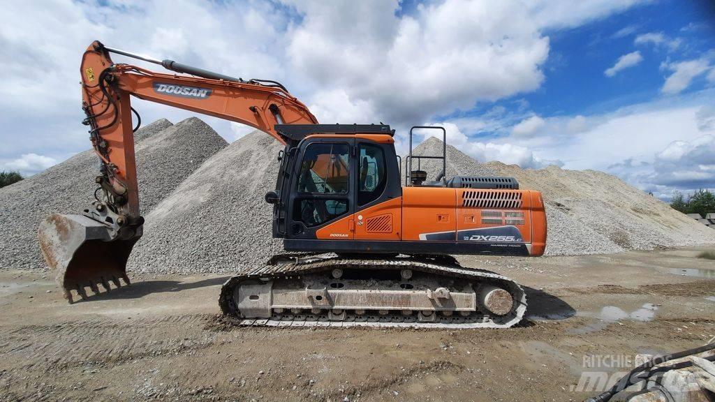 Doosan DX 255 LC-5 Roomikekskavaatorid
